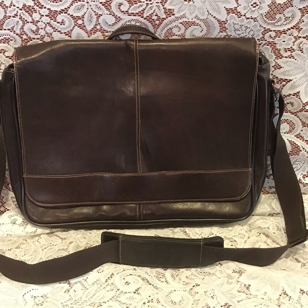 Classic WILSONS LEATHER Dark Brown Leather Messenger Shoulder Bag MINTY
